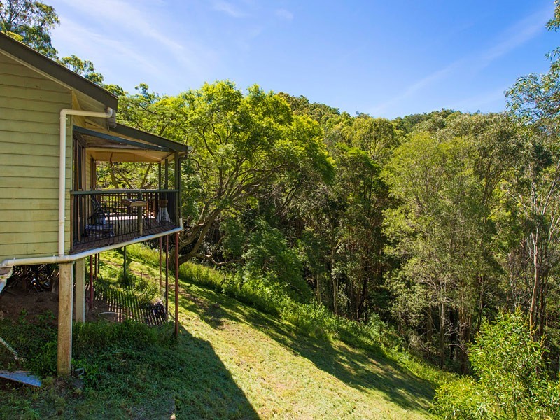 1003 Mt Nebo Road, The Gap QLD 4061