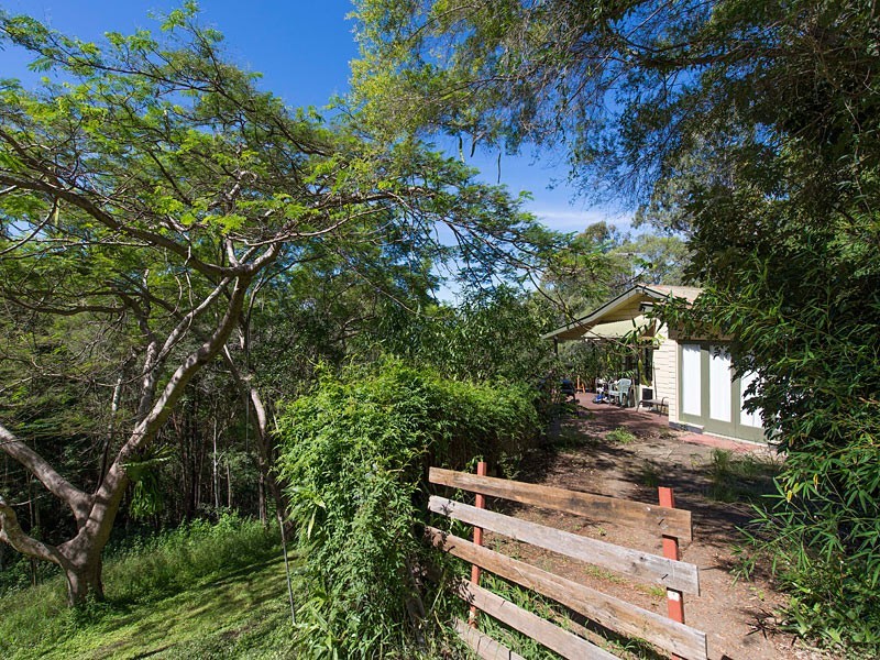 1003 Mt Nebo Road, The Gap QLD 4061