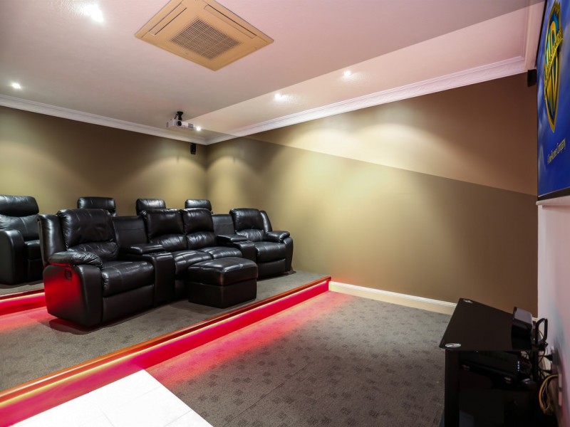 3 Highbury Close, Carindale QLD 4152