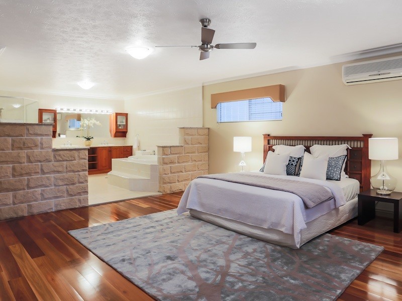 3 Highbury Close, Carindale QLD 4152