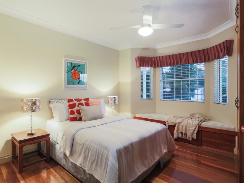 3 Highbury Close, Carindale QLD 4152