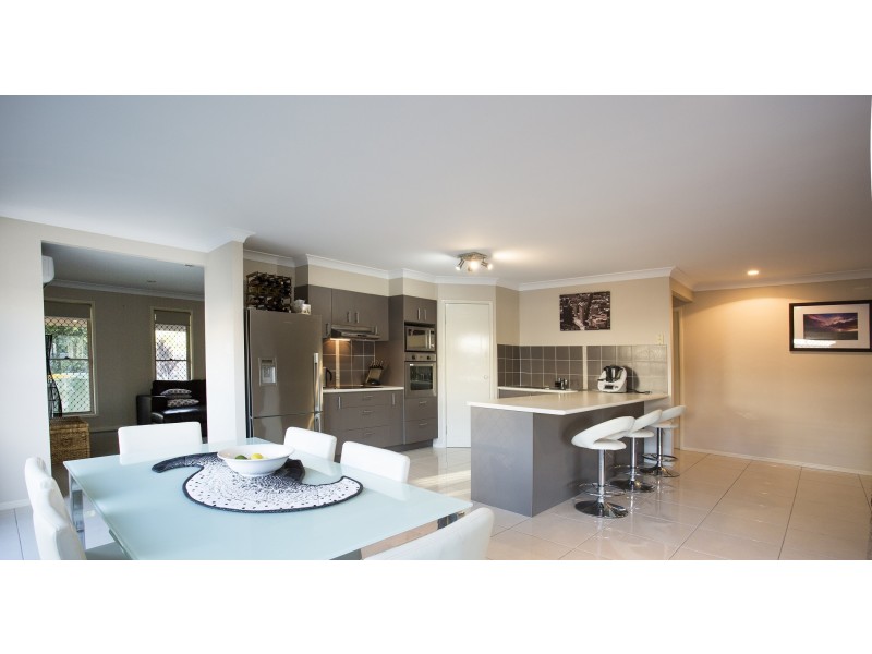 10 WADER STREET, North Lakes QLD 4509