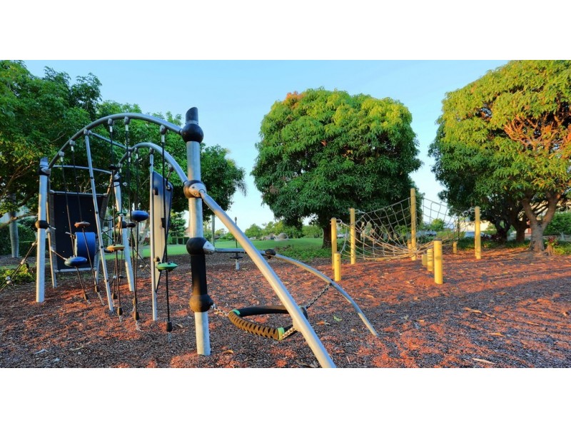 10 WADER STREET, North Lakes QLD 4509