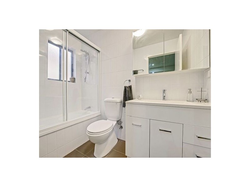 10/71 Dansie Street, Coorparoo QLD 4151