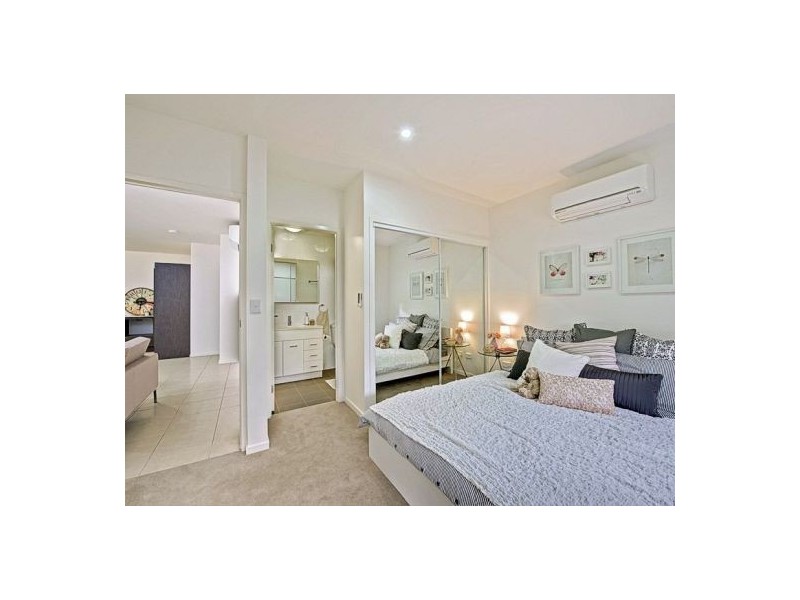 10/71 Dansie Street, Coorparoo QLD 4151