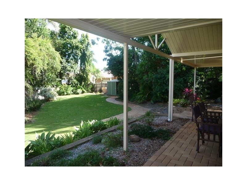 7 Salm Court, Carindale QLD 4152