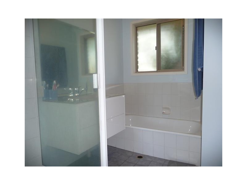 7 Salm Court, Carindale QLD 4152