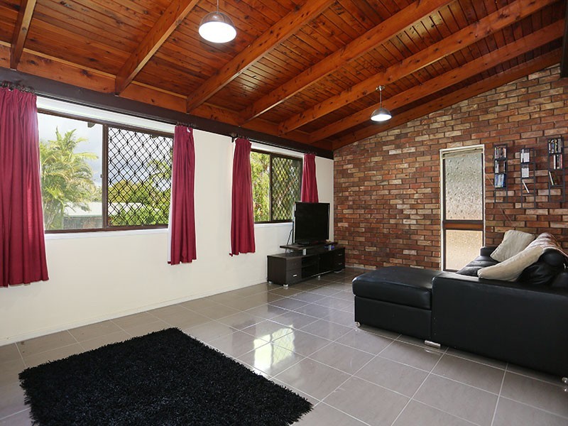 16 Lycette Street, Belmont QLD 4153