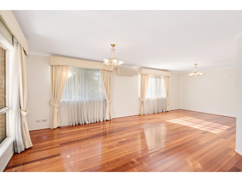 3 Briggs Court, Carindale QLD 4152