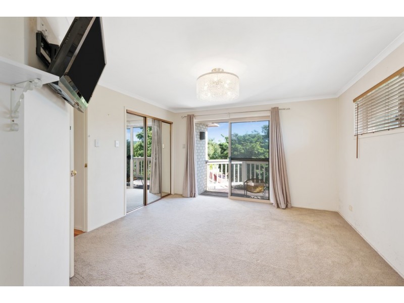 3 Briggs Court, Carindale QLD 4152