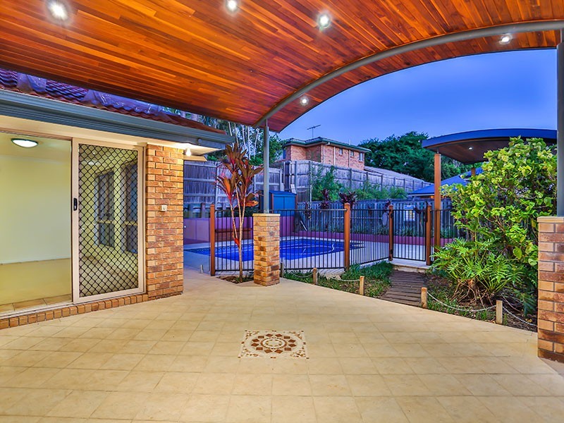 2 Goodwood Place, Carindale QLD 4152