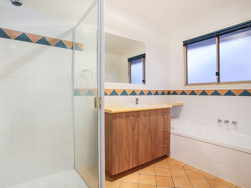 2 Goodwood Place, Carindale QLD 4152