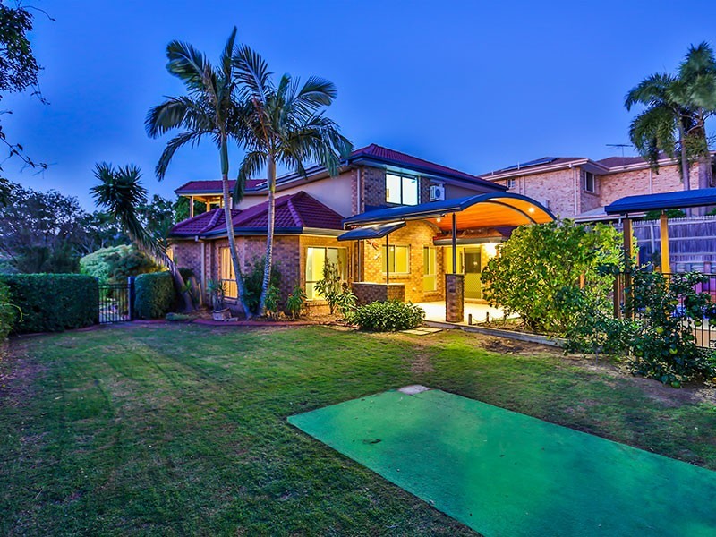 2 Goodwood Place, Carindale QLD 4152