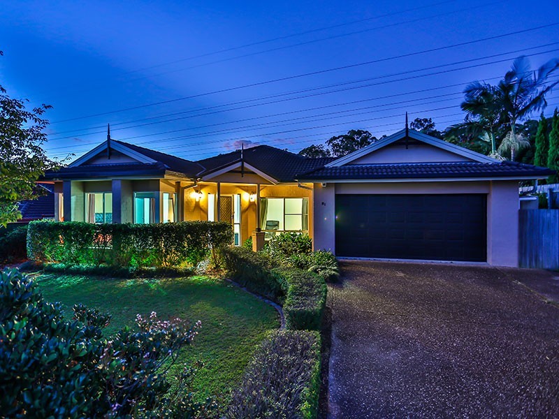 81 Oak Place, Mackenzie QLD 4156