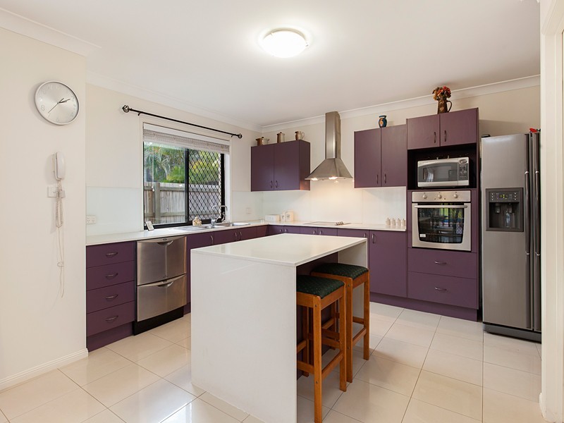 17 Sunset Place, Carindale QLD 4152