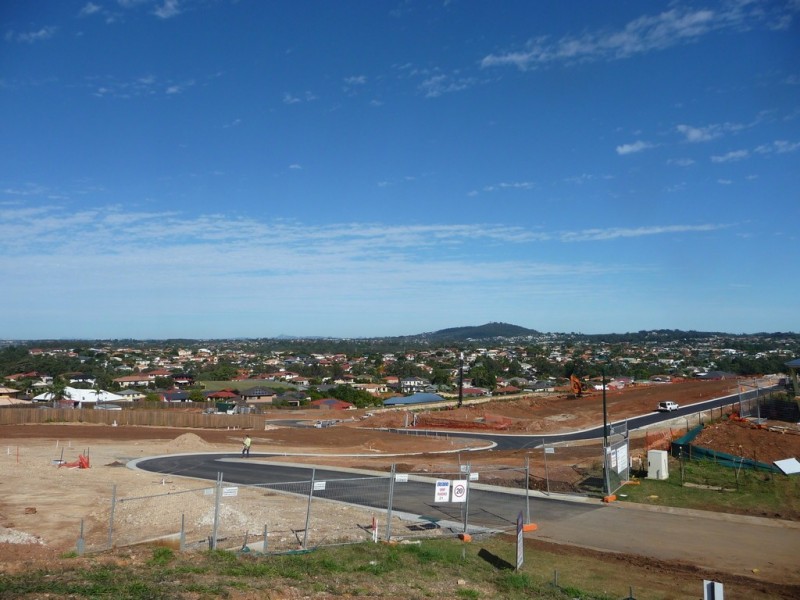 28 Linacre Crescent, Carindale QLD 4152