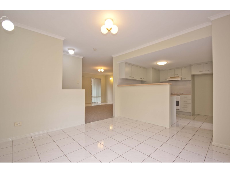 Unit 36 10 Adrian Street, Wishart QLD 4122