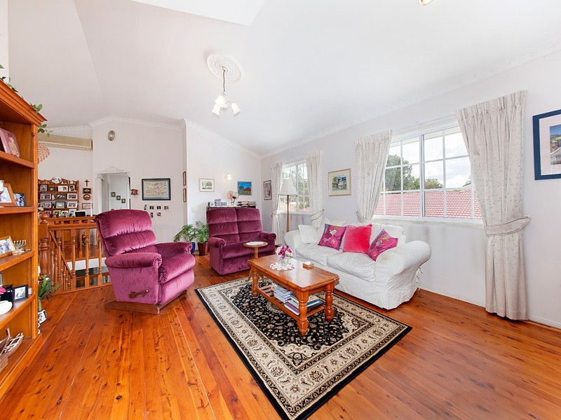 42 Kilmorey Street, Carindale QLD 4152