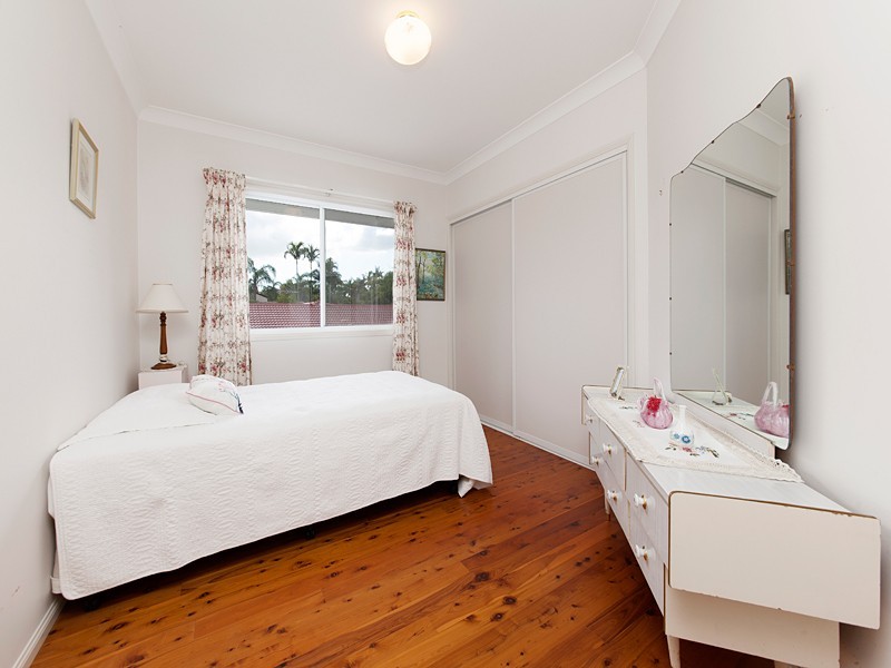 42 Kilmorey Street, Carindale QLD 4152