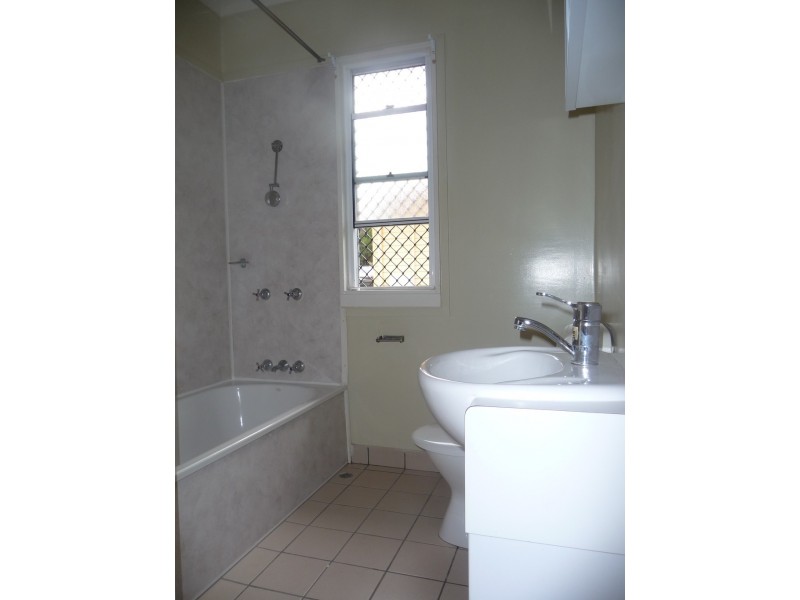 24 Winstanley Street, Carina Heights QLD 4152