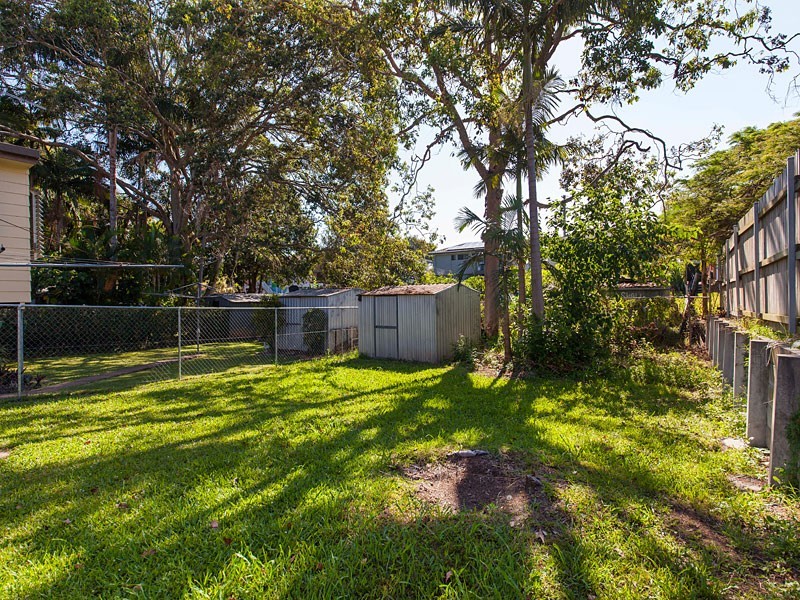 23 Ingleston Street, Wynnum West QLD 4178