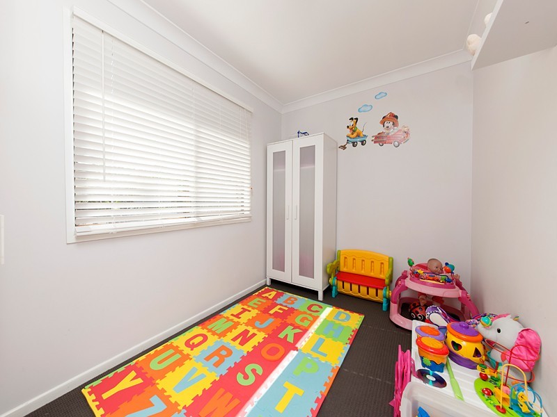 23 Ingleston Street, Wynnum West QLD 4178