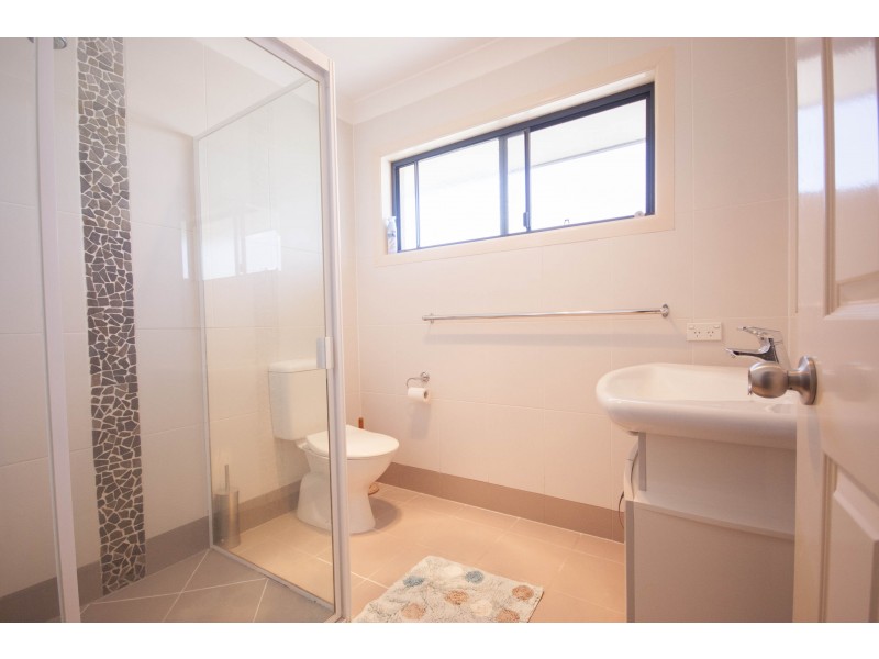 1/77 Adelaide Street, Carina QLD 4152