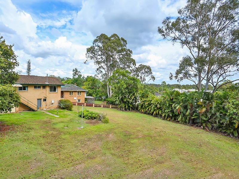 26 Milanion Crescent, Carindale QLD 4152