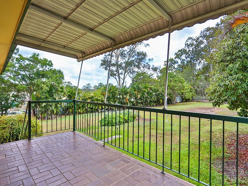 26 Milanion Crescent, Carindale QLD 4152