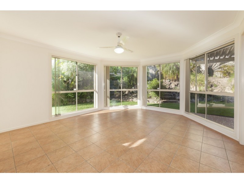 13 Raphael Place, Mackenzie QLD 4156