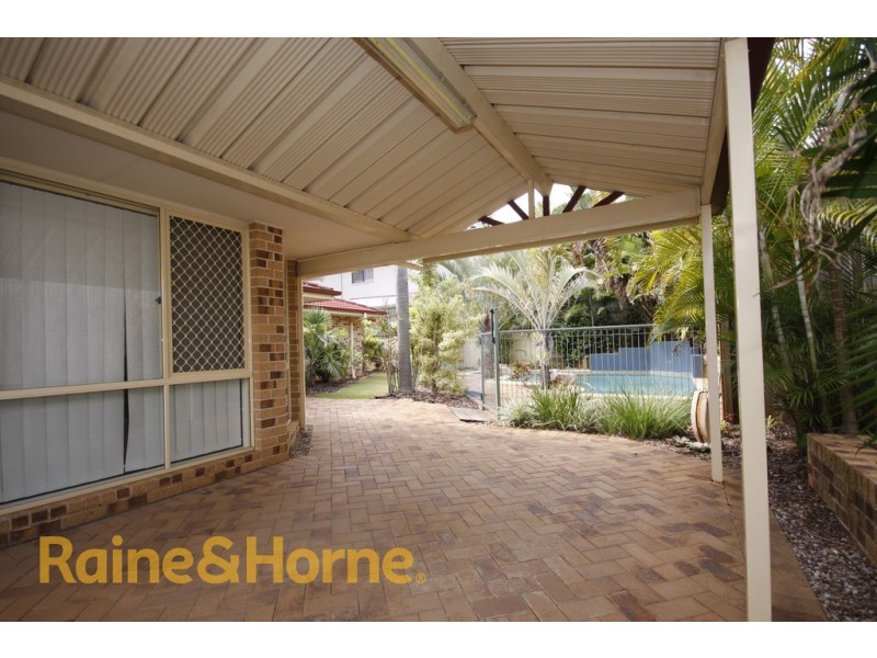 7 Alderbury Place, Carindale QLD 4152