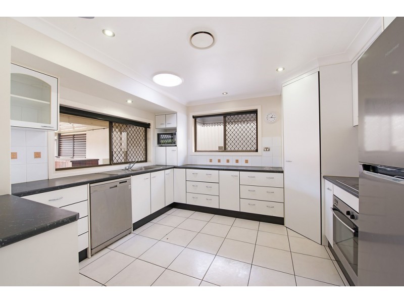 265 Winstanley Street, Carindale QLD 4152