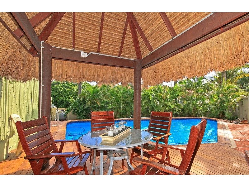 138 Kilmorey Street, Carindale QLD 4152