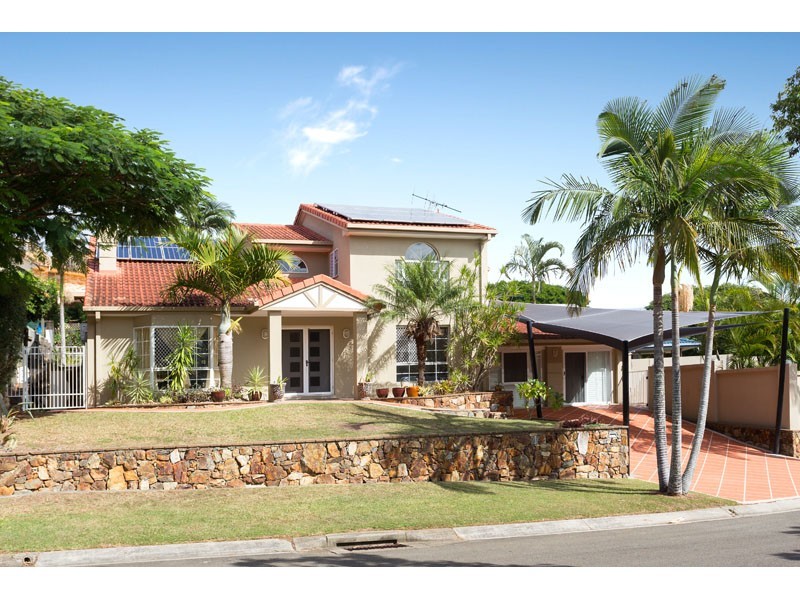 138 Kilmorey Street, Carindale QLD 4152