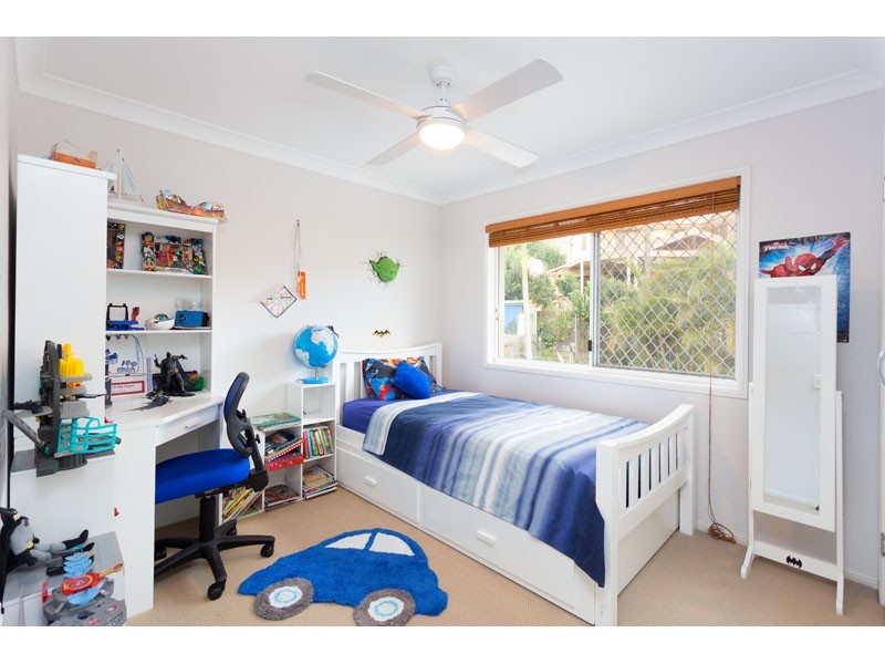 138 Kilmorey Street, Carindale QLD 4152