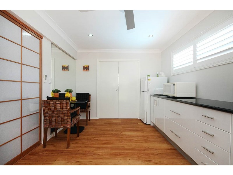 138 Kilmorey Street, Carindale QLD 4152