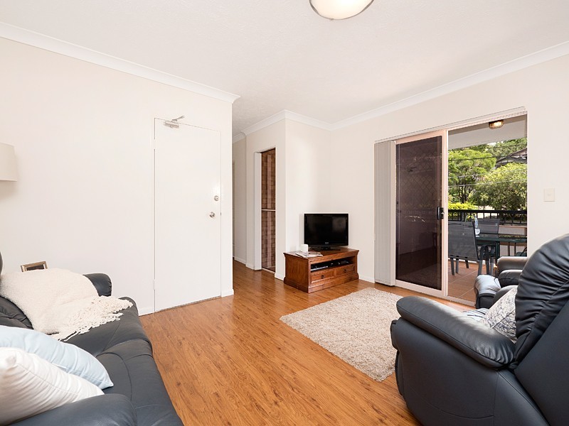 4/51 Pembroke Road, Coorparoo QLD 4151
