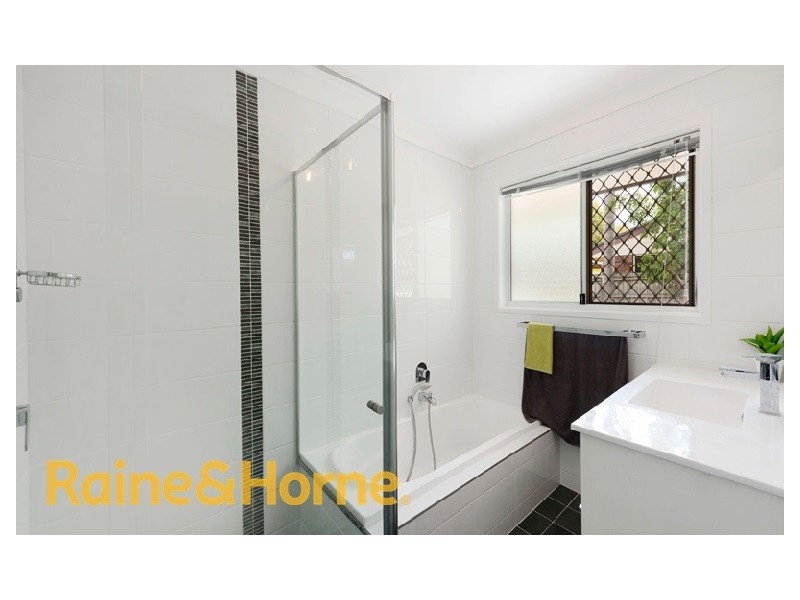 48 Sherborne Street, Carindale QLD 4152