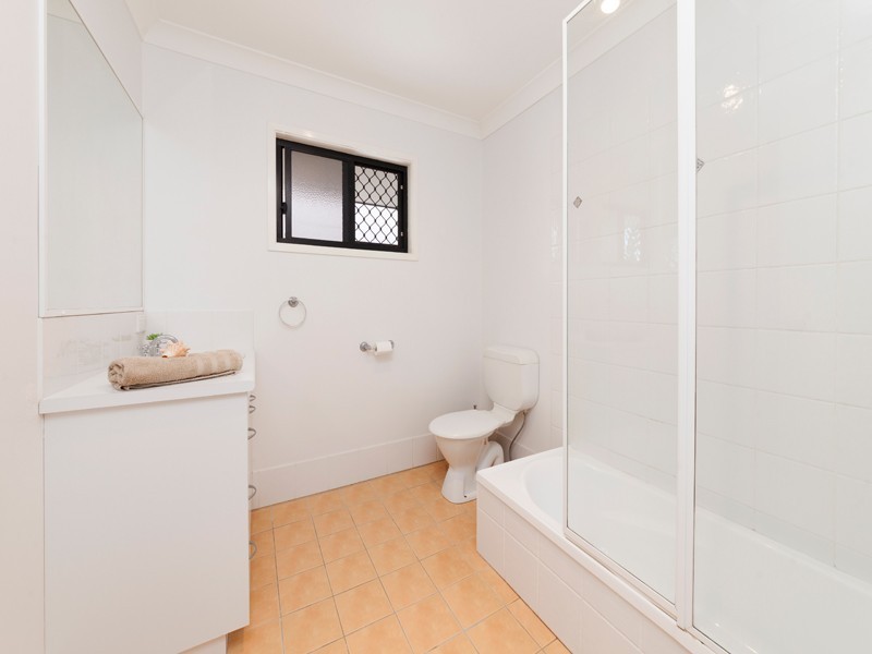 10/49 Gannon Avenue, Manly QLD 4179