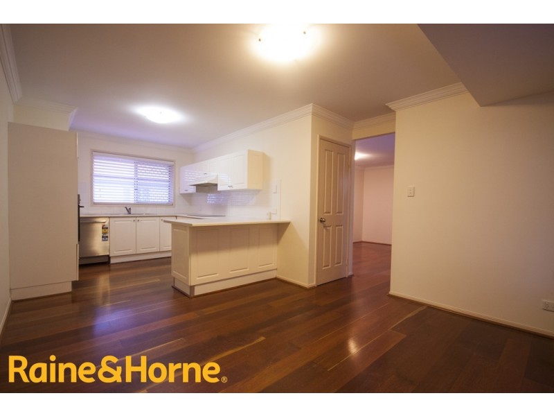 1/92 Adelaide street, Carina QLD 4152