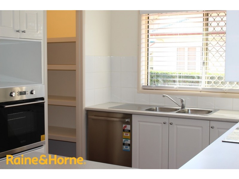 1/92 Adelaide street, Carina QLD 4152