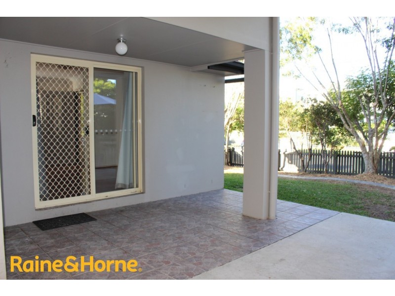 1/92 Adelaide street, Carina QLD 4152