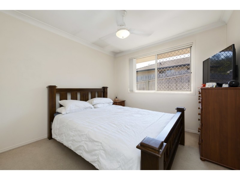 25 APPLETON STREET, Carindale QLD 4152