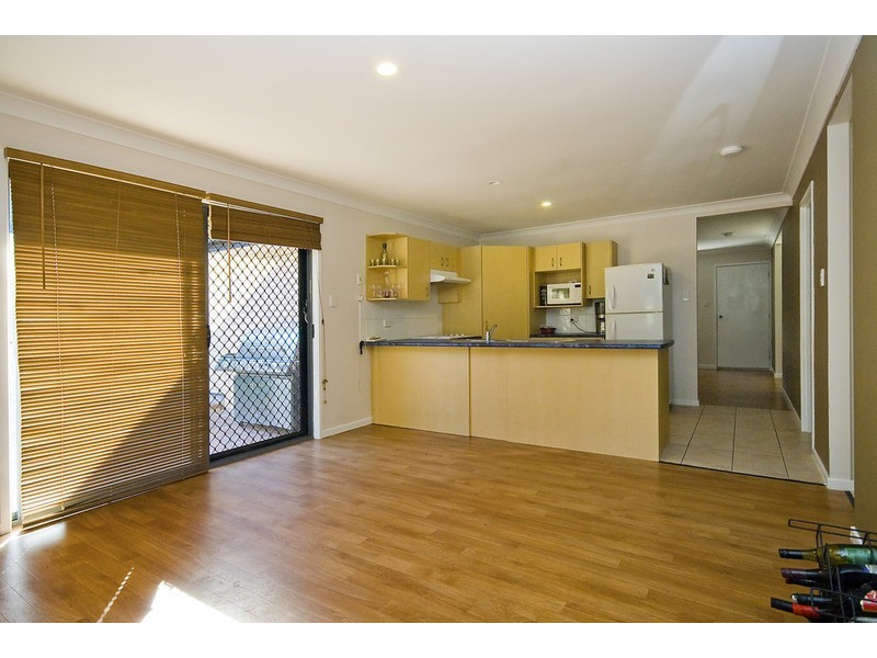 30 HEDERA ST, Regents Park QLD 4118