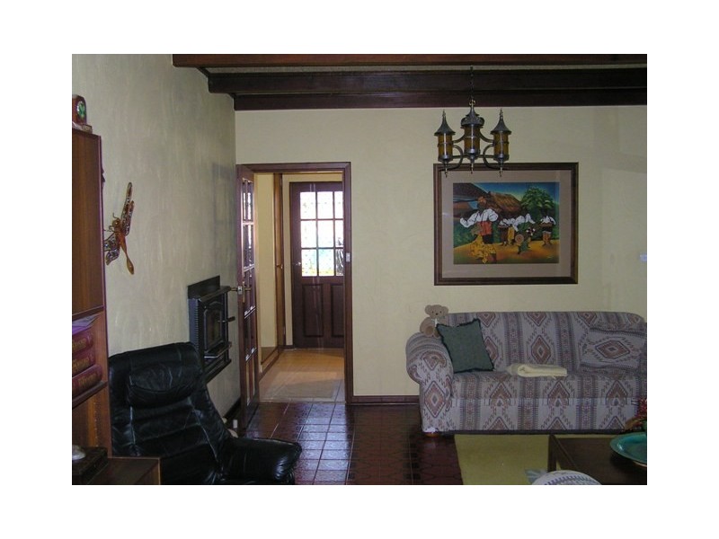 1 Hillside Road, Harvey WA 6220