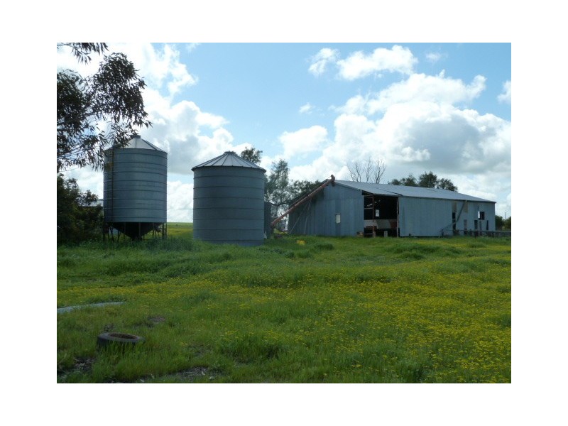 ‘Fairholme Farm’ 1424 Quairading-York Road, Quairading WA 6383