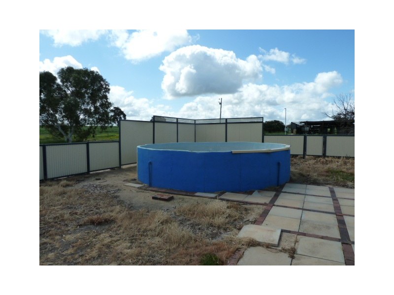 ‘Fairholme Farm’ 1424 Quairading-York Road, Quairading WA 6383