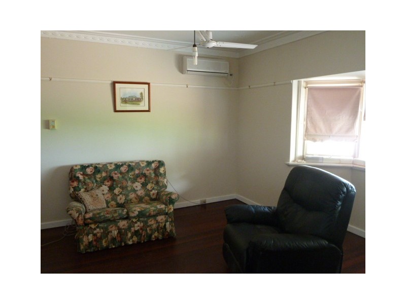 ‘Fairholme Farm’ 1424 Quairading-York Road, Quairading WA 6383