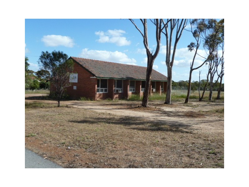 1 McLennan Street, Quairading WA 6383