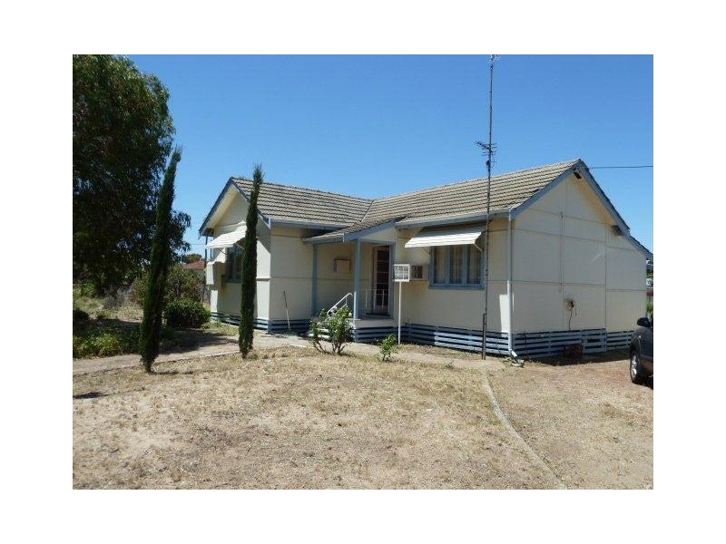 26 Gillett Street, Quairading WA 6383